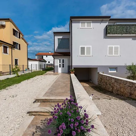 Apartmán App Vikili *