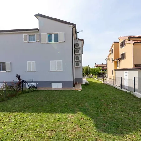 App Vikili Apartment Kukci